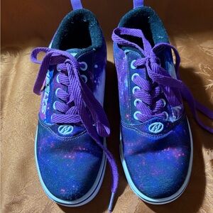 Heelys canvas lace up kids skate shoes